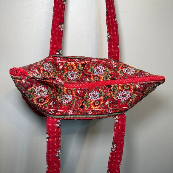 Vera Bradley Provincial Red Floral Print Zip Quilted Shoulder Bag Purse - Picture 7 of 11